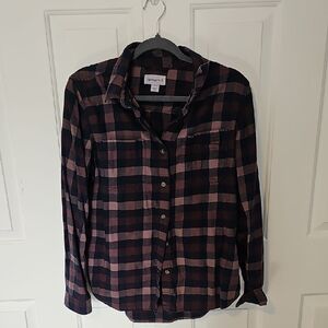 Carhartt Navy & Mauve Plaid Button-Down Shirt